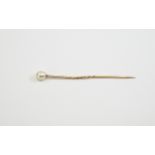 Victorian 15ct Gold Tie Pin with Pearl Set Top / Mount with Original Period Box. 2.