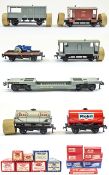 Hornby Dublo OO Gauge Collection of ( 7