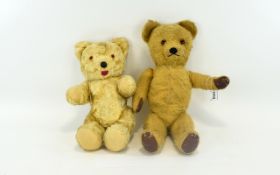 Vintage Teddy Bears Two in total to include, each jointed with amber button eyes and brown paw pads.