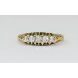 Edwardian 18ct Gold Set 5 Stone Diamond Ring, the diamond s of good colour and clarity.