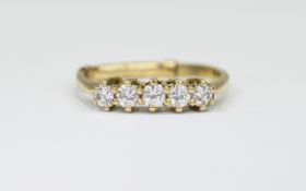 Ladies Vintage 9ct Gold Set 5 Stone Diamond Ring the round cut diamonds of good bright colour and