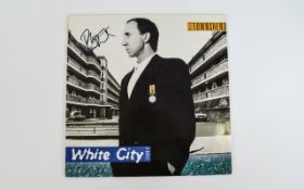 The Who Autograph, Pete Townsend on LP.