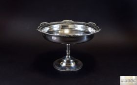 George V - Elegant and Very Nice Quality Solid Silver ' Tazza ' Pedestal Fruit Bowl with Pierced