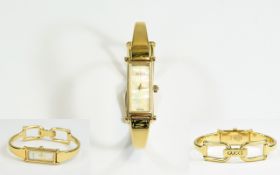 Gucci 1500 Ladies 18ct Gold Plated Wrist Watch with Mother of Pearl Dial.