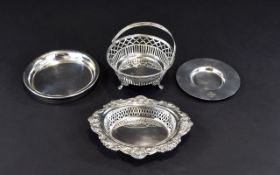 A Fine Collection of Small Antique Silver Items ( 4 ) Comprises 1/ Edwardian Nice Quality Silver