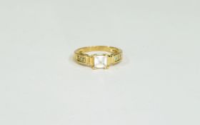 Ladies 9ct Gold Dress Ring.