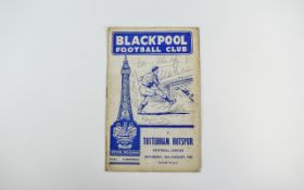 Tottenham Hotspur Autographs (1961) V Blackpool 5 signatures including John White,