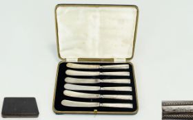 Edwardian Boxed Set of Six Silver Handle Butter Knifes. Hallmark Sheffield 1904.
