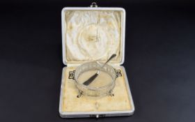 Edwardian Round Silver Twin Handle Gents Relish / Butter Dish, Complete with Knife.