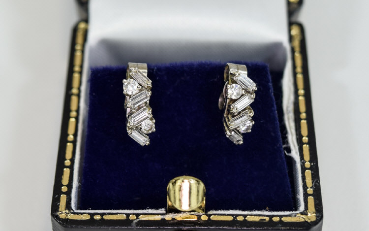 18ct White Gold Pair of Baguette and Brilliant Cut Diamond Earrings. Zig Zag Pattern.
