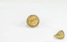 22ct Gold Full Sovereign Ring. George V Sovereign, date 1915 Melbourne mint. 12.7 grams in total.
