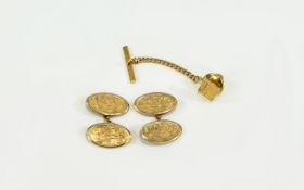 A Pair of Vintage 9ct Gold Gents Cufflinks, Each with Engraved Decoration. Marked 9.375.