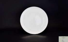 Villeroy And Boch Large Charger 'Universal' pattern cake plate in plain white form