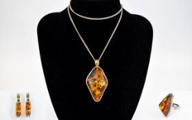 A Vintage Set of Silver and Amber Set Jewellery ( 4 ) Pieces In Total. Comprises A Silver and