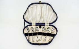 Boxed EPNS Teaspoons Set of six silver tone plated spoons of plain form in original cream satin