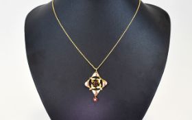 9ct Gold Edwardian Pendant Openwork Design,