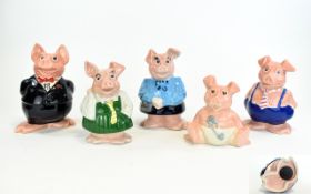 Wade Collection of Nat-West Piggy Banks Full Set of ( 5 ) Five. All with Original Stoppers. c.