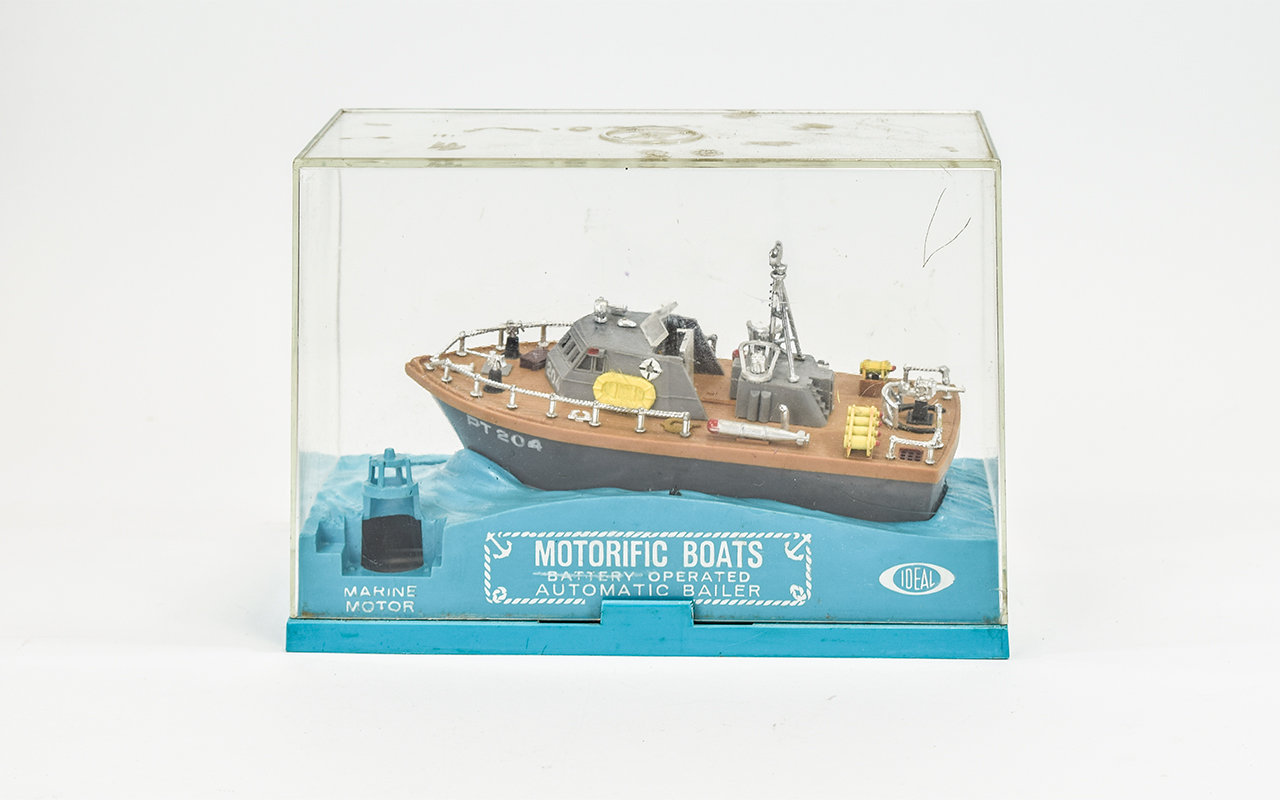 Vintage Battery Operated Ideal Toy Motor Boat 'Motorific Boats,