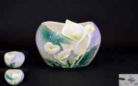 Franz Porcelain Collection 'Calla Lilly' design candle holder with tea light. FZ 00512, mint