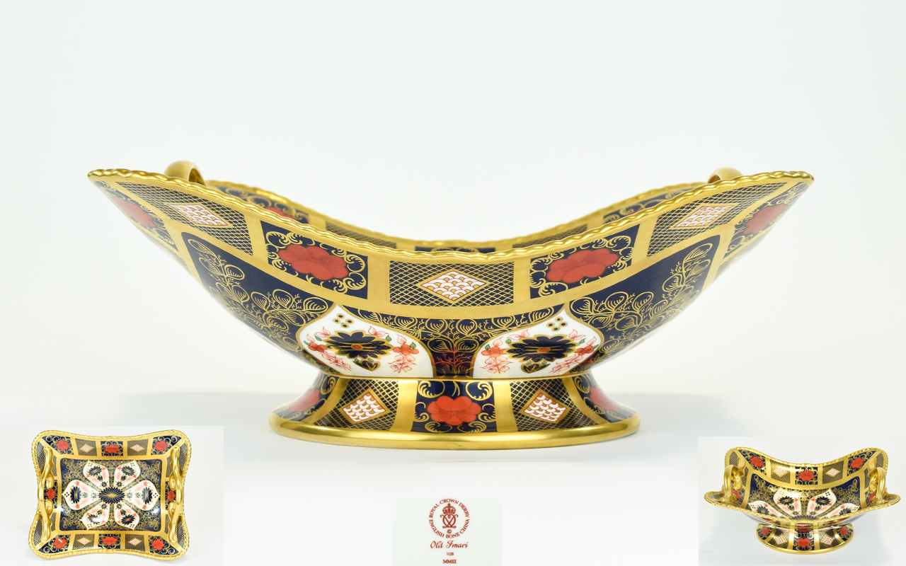 Royal Crown Derby Wonderful Quality and Impressive Old Imari Pattern Solid Gold Band 1919 - Twin
