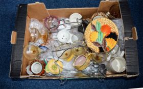 A Collection Of Vintage Ceramics And Glass Ware Approx 16 items in total to include,