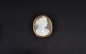 Antique 9ct Gold Good Quality Framed Oval Shell Cameo The finely carved portrait of a classical