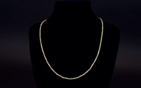 A Very Nice Quality 9ct Gold Fashion Chain / Necklace, In a Two Tone Effect,