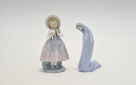 Lladro Figure's ( 2 ) In Total. 1/ Madonna - Model No 4534. Issued 1909 - Retired. Height 6.