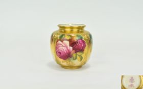 Royal Worcester Hand Painted and Signed Small Roses Vase ' Roses ' Stillife. Signed M. Hunt.