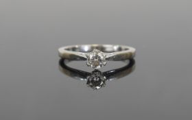 18ct White Gold Set Single Stone Diamond Ring Fully hallmarked, diamond of good colour and