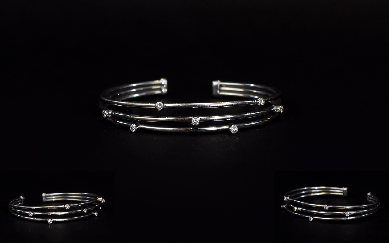 18ct White Gold 3 Strand Bangle Set with - Image 2 of 2