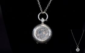 Edwardian Period Silver Hinged Sovereign Case and Attached Silver Chain. Hallmark Birmingham 1908.