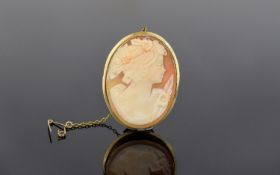 A Top Quality Oval Shaped Shell Cameo Brooch With Ornate 9ct Gold Mount With Attached 9ct Gold