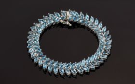 Swiss Blue Topaz Leaf Shape Line Bracelet, pairs of the bright blue topaz,