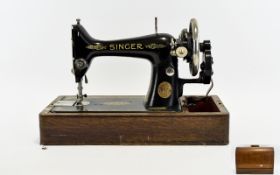 Singer 201K Sewing Machine model no Y8081487 in fitted box with key.