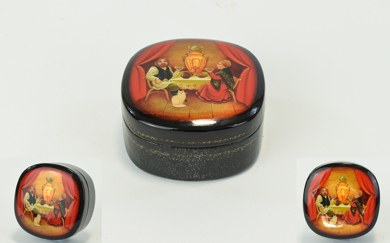 Fine Quality Russian Lacquer Table Box ' - Image 2 of 2