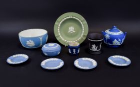 Small Collection of Wedgwood Items inclu