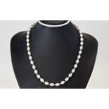 9ct White Gold Pearl Set Necklace.