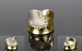 Ladies - Contemporary 14ct Two Tone Gold Diamond Set Dress Ring,