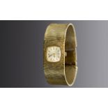 Tissot/ Stylish Ladies 9ct Gold Bracelet Dress Watch From The 1970's.