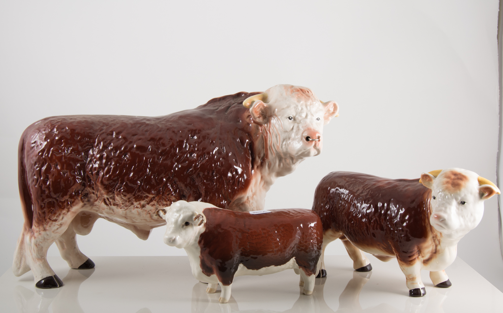 Large Melba pottery model of a bull, 40cm wide 26cm tall, Beswick "Champion of Champions" bull, no.