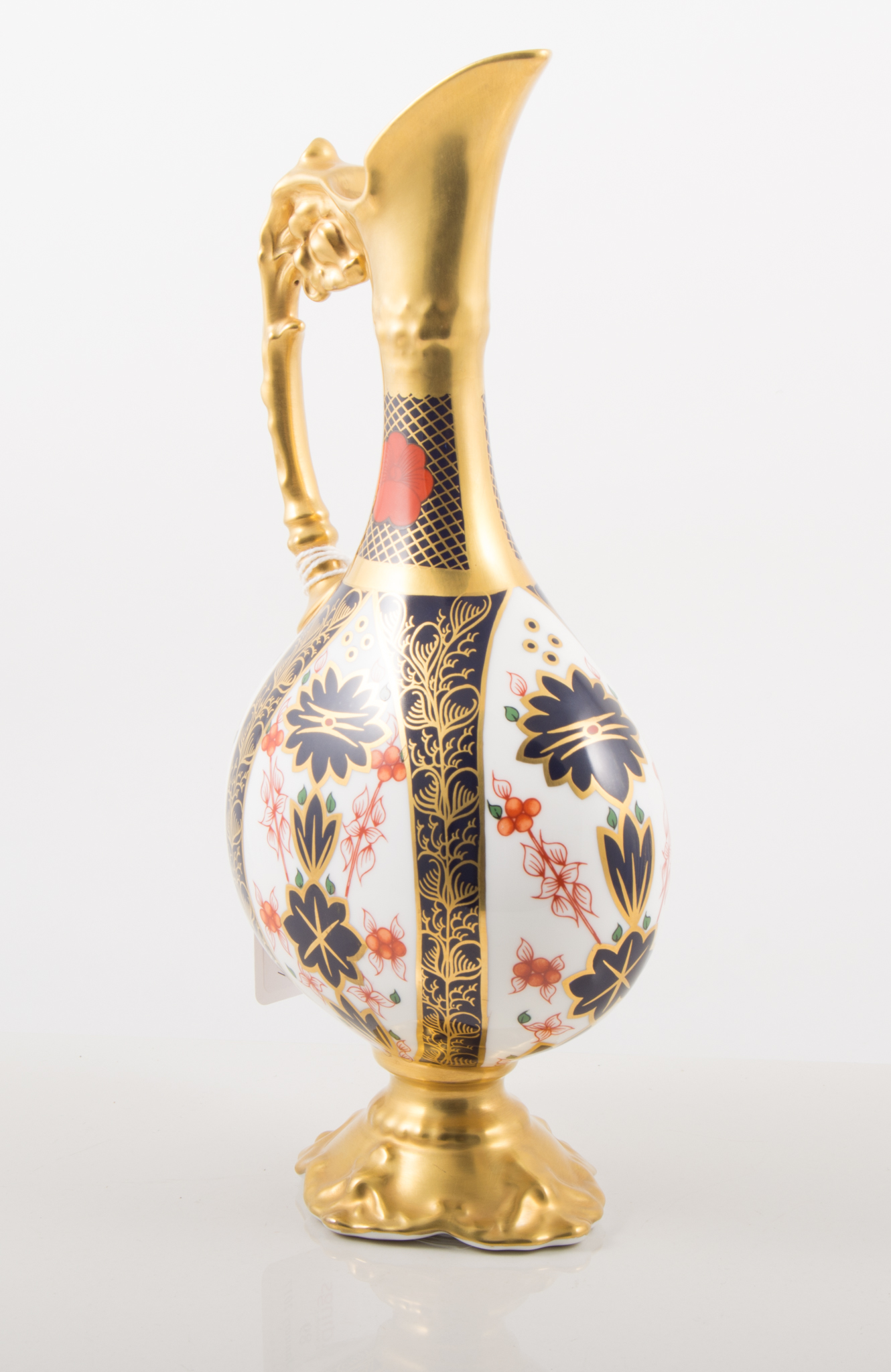 Royal Crown Derby, Imari pattern ewer, pattern no.1128, 26cm; and a similar urn-shaped vase, (2).