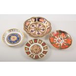Small collection of Royal Crown Derby dishes and plates (6)