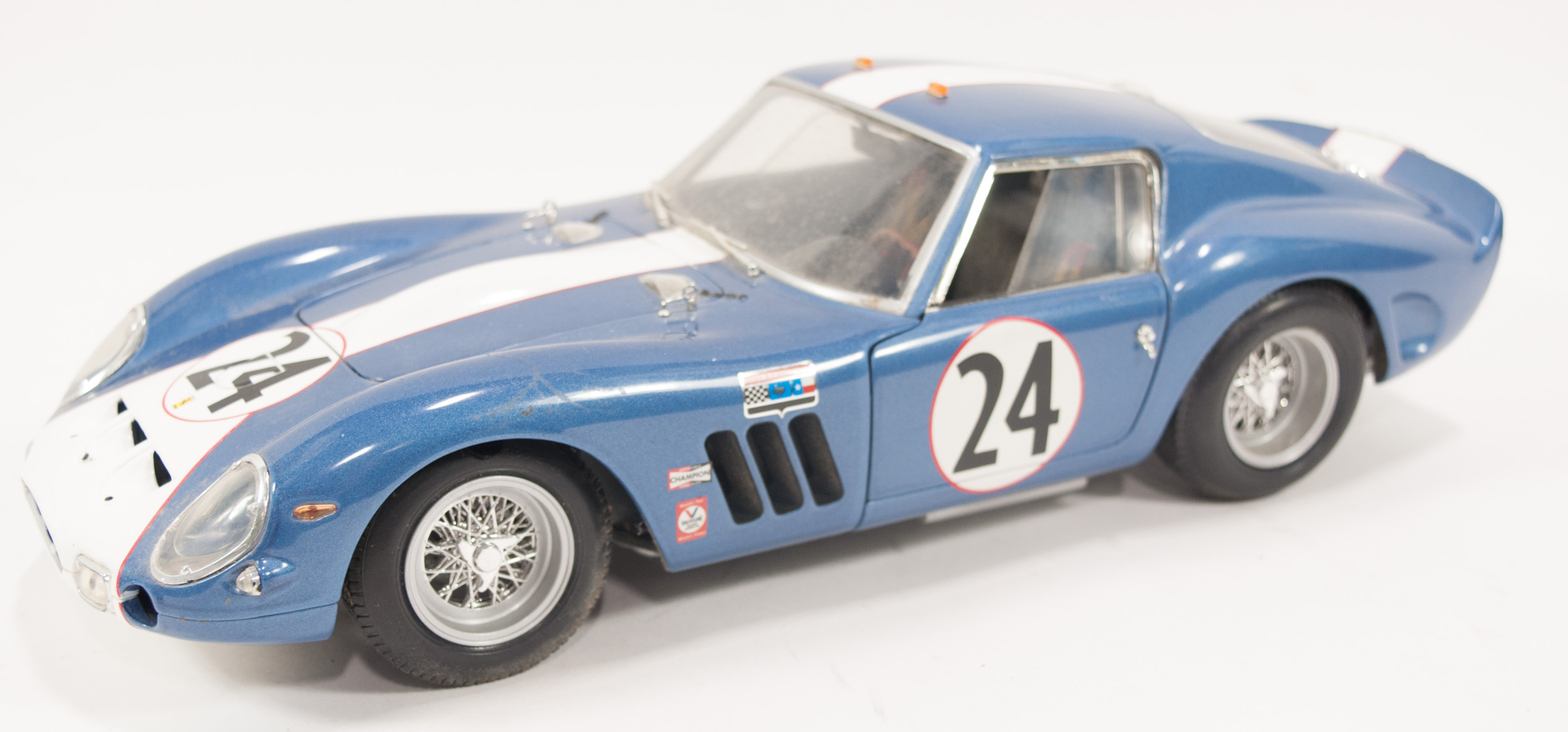 Vends REVELL METAL 1/12 - FERRARI 250 GTO '62 - 1962 - #24 - N3987GT - 08855 - Collection