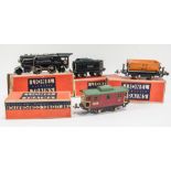 Lionel Railways O gauge locomotive and tender, made in the USA, with 807 passenger carriage and no.