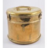 Brass Stilton carrier, diameter 26cm.