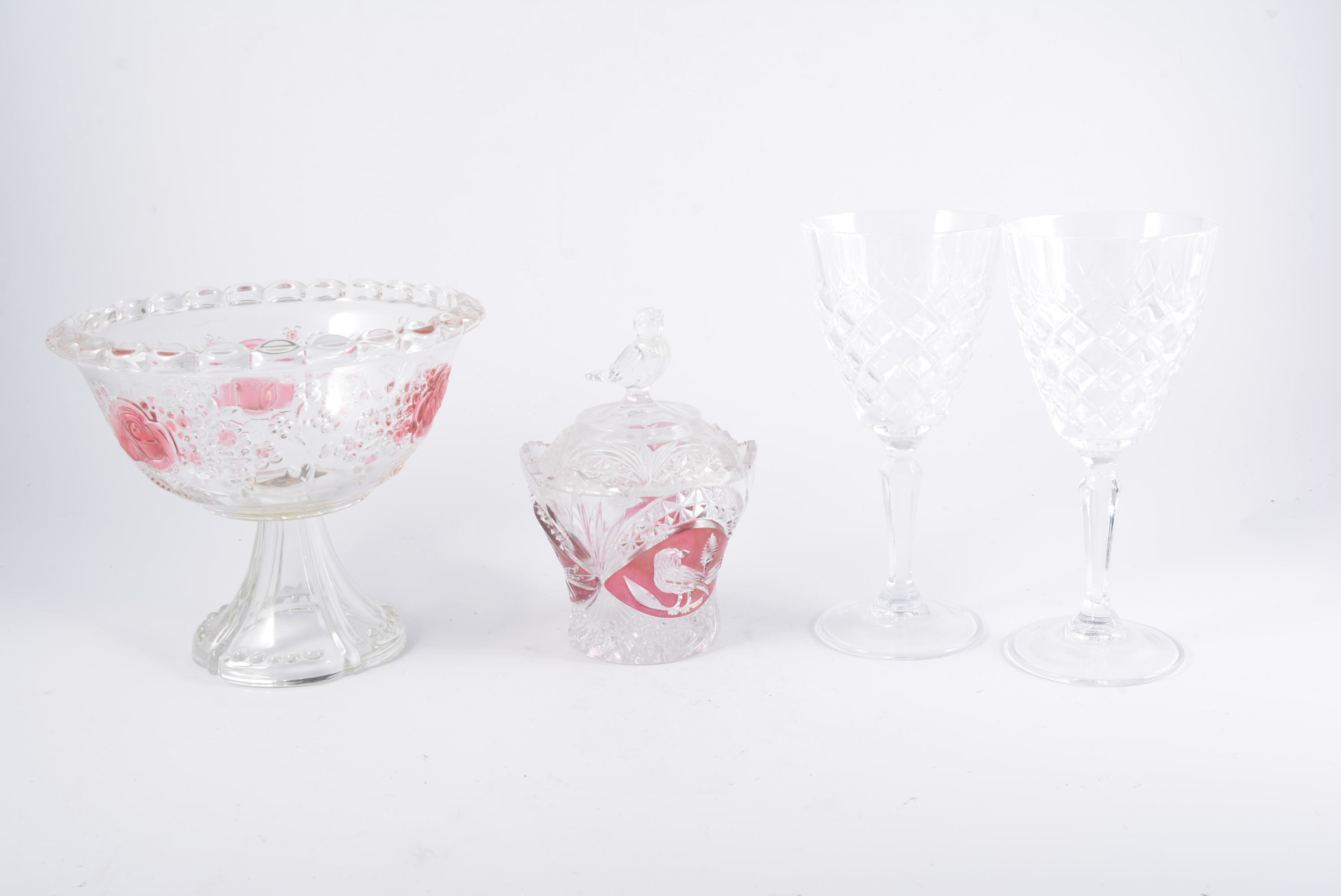 Small collection of decorative glass vases, drinking glasses, etc.