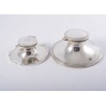 Silver Capstan inkwell, Sheffield 1920, reeded bands, diameter 14cm and another capstan inkwell,