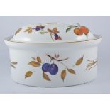 Worcester Evesham items, including three souffle dishes, casserole dish, oval dish.