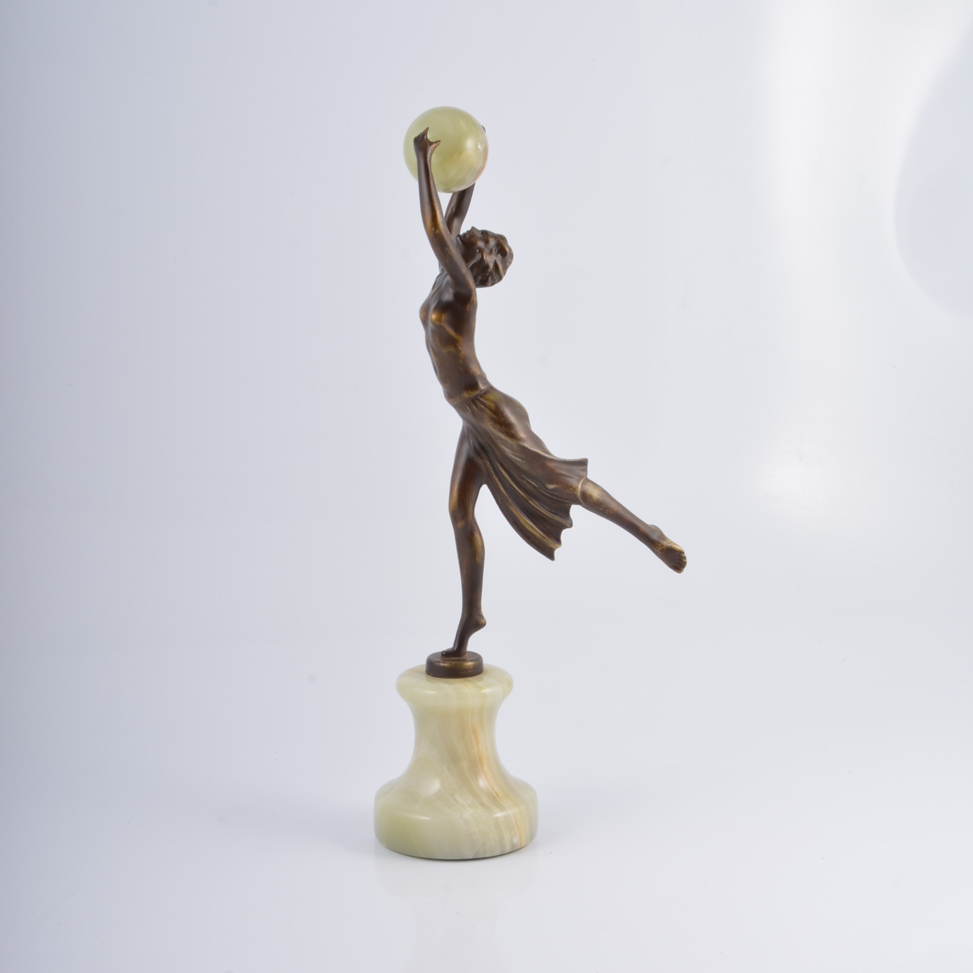 Patinated spelter Art Deco 'Ball Dancer', in the manner of Lorenzl,